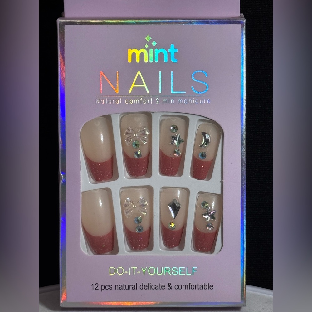 MINT Press On Nails